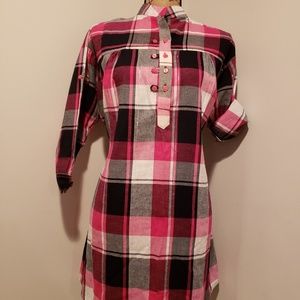 Unlabeled pink/black flannel top Women's XXL
